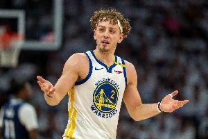 科尔谈波杰反弹：他看起来回到了训练营和上赛季的那个状态