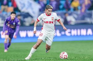 助亚泰客场2-2战平津门虎，艾菲尔丁迎职业生涯第100场正式比赛