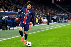 记者：李刚仁因流感，将缺席巴黎客战洛里昂之行