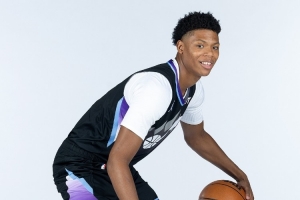 效率很高！5号秀贝利上半场出战11分钟 4投3中砍下8分2篮板