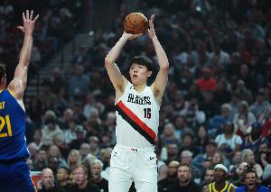 记者：下放G联盟对杨瀚森保持身体状态 适应比赛节奏是好事